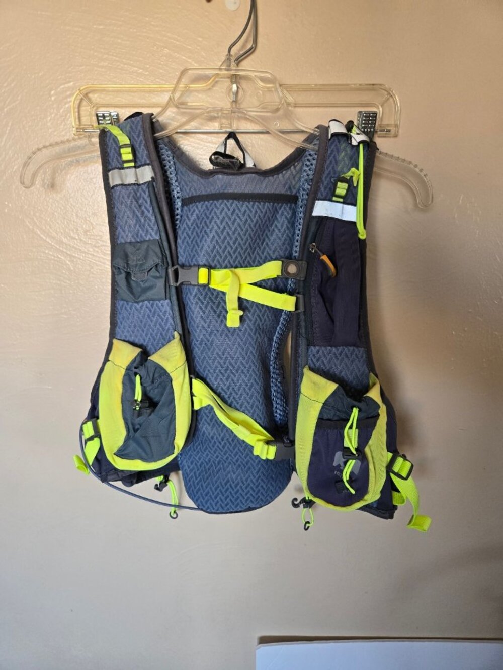 Nathan Vapor Cloud Hydration Vest NO BLADDER Running Outdoors Unisex Size S/M